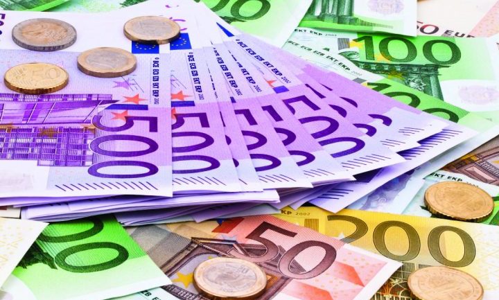 Kurset e sotme të valutave: shifrat që duhet t’i dini